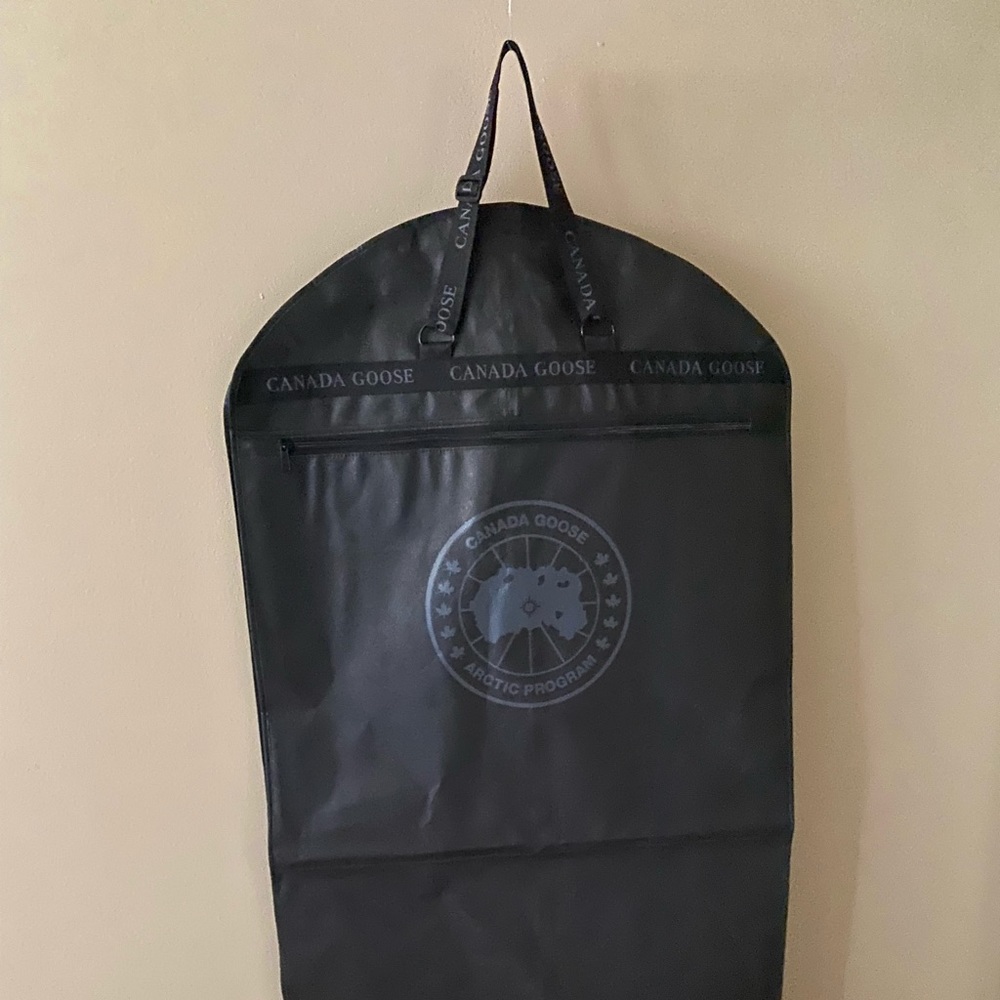 Canada ๐จ๐ฆ Goose Garment bag set - Picture 10 of 12